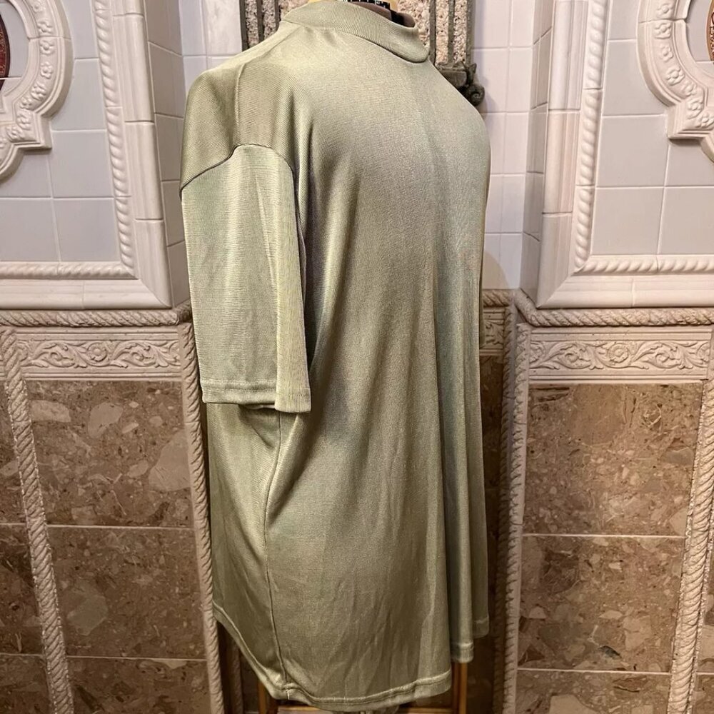 MALTOS. Size 3XL. Celery Green Poly Shiny Short Sleeve Crew Neck Pullover. B50